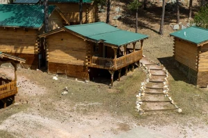 Rock Crest Lodge